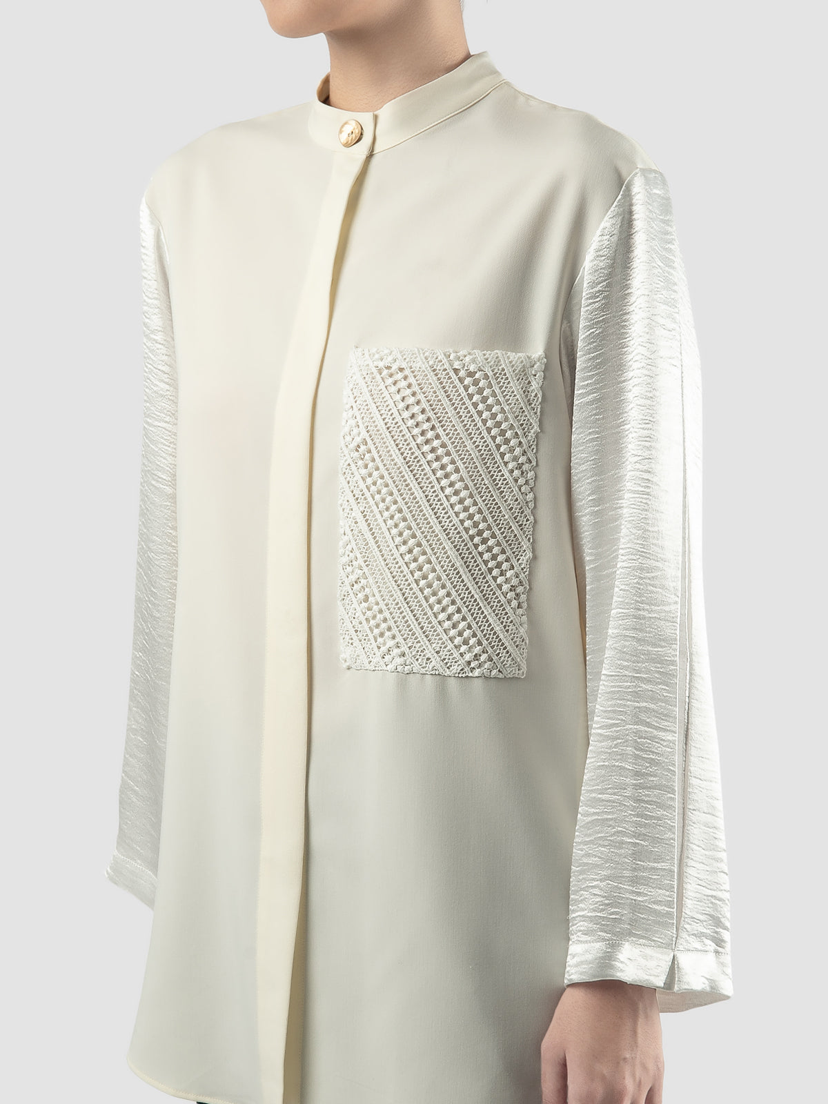 White Jinia blouse with lace pocket