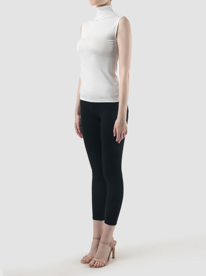 White sleeveless inner top