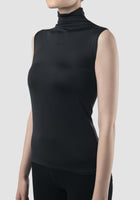 Black sleeveless inner top