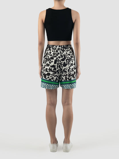 Black-white Edna shorts with doodle pattern