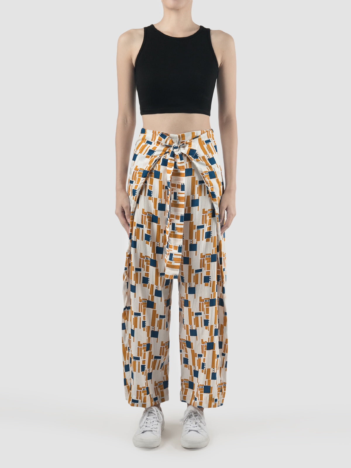 Affra tie-up pants with orange fragments prints