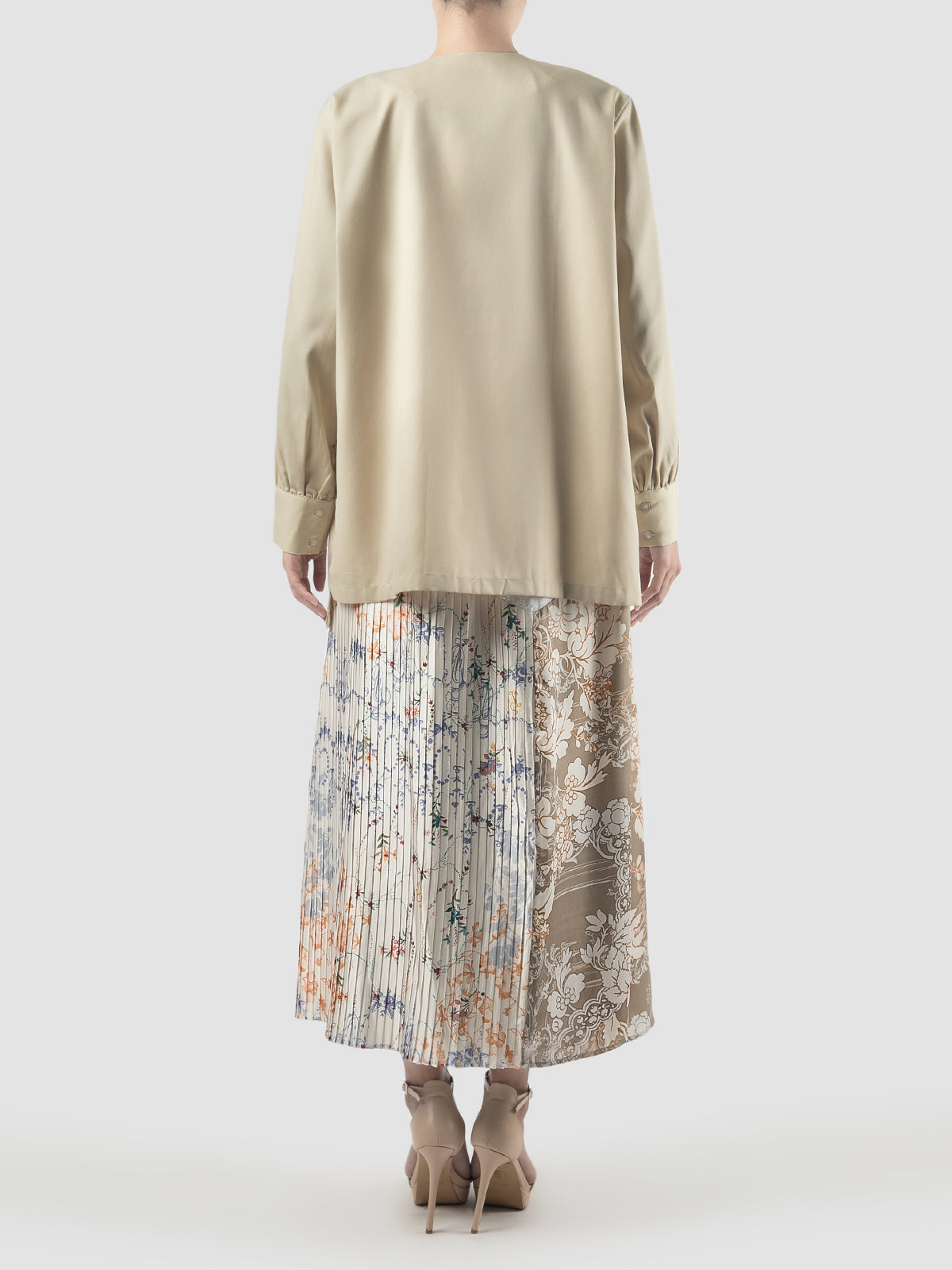 Tulipe meadow cream asymmetrical outer with multicolor prints