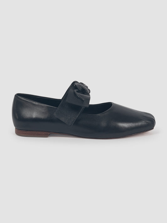 Eveline Ballet Shoe In Black