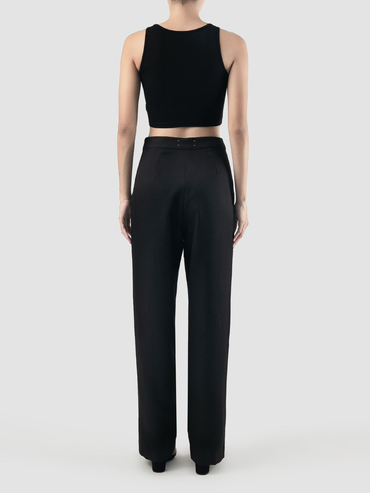 Black Avy tapered long pants