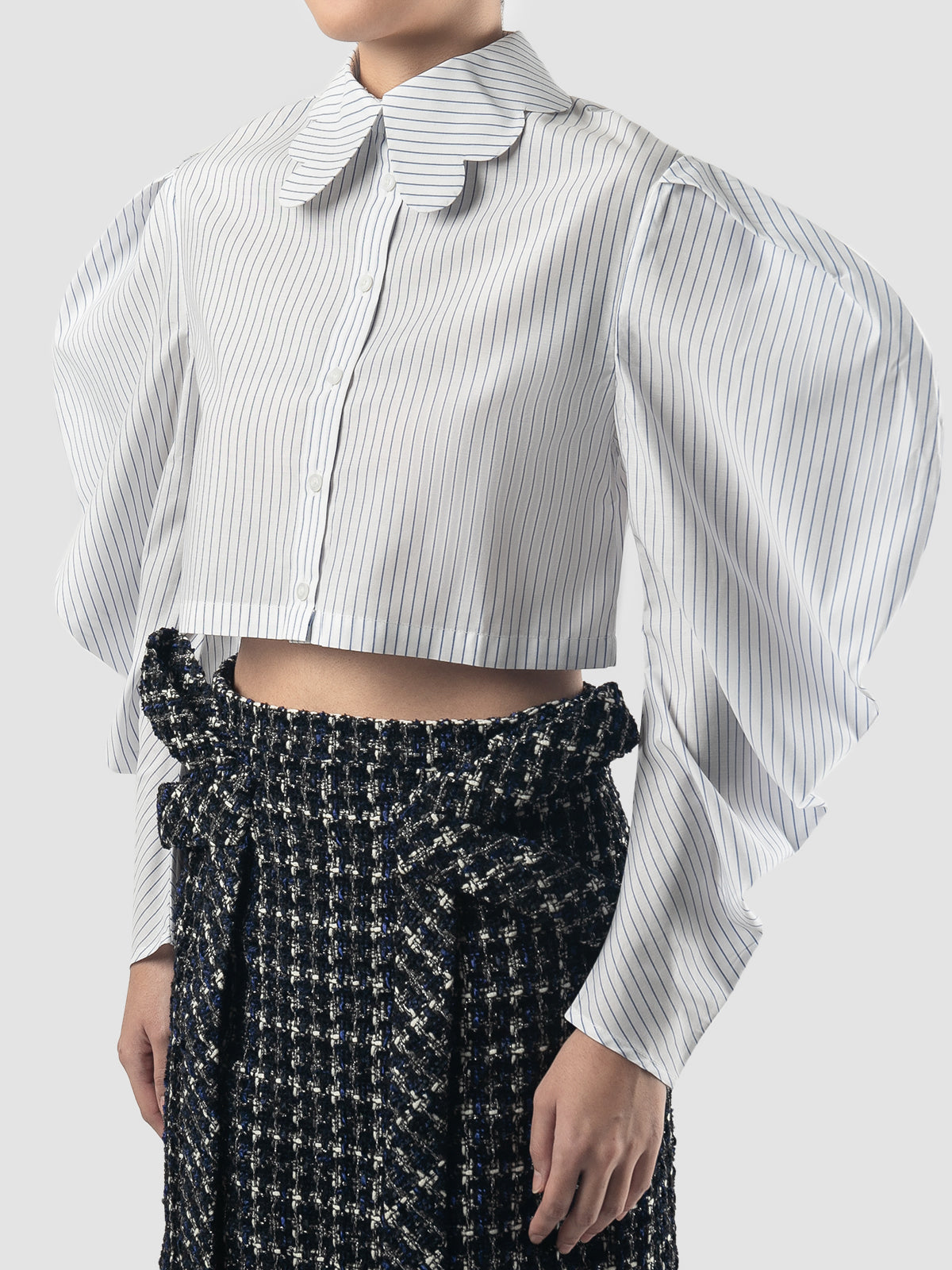 Blue-white Whiting cropped shirt