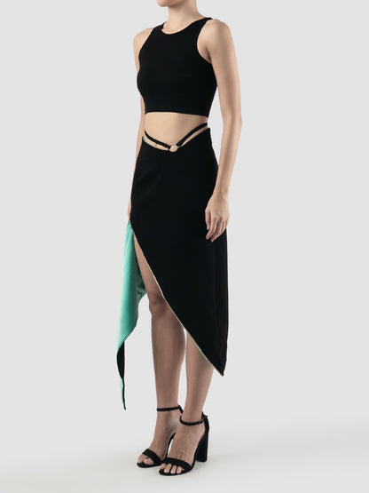 Black asymmetrical skirt with side zipper slit