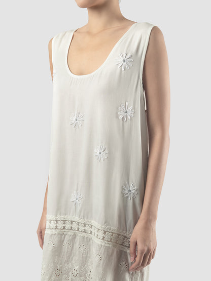 Tank Top Renda Long Dress W/ Flower Embelishment In White