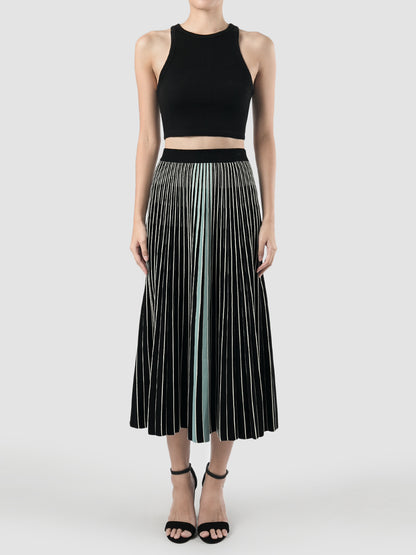 Black knit pleated skirt