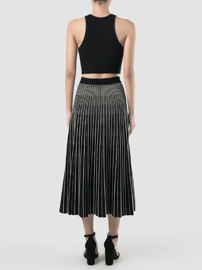 Black knit pleated skirt