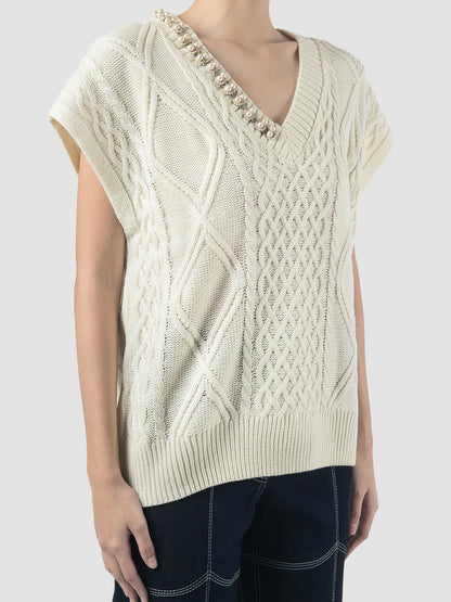 Talia white knitted vest