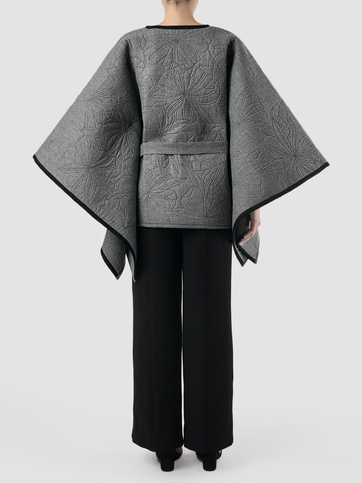 Opsis grey wool cape