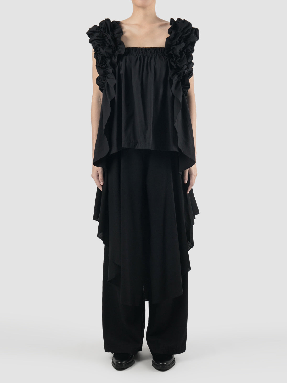 Aytama Top In Black – PILLAR