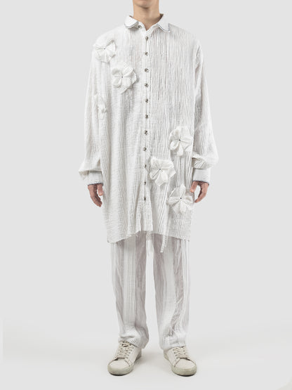 Flowery white long-sleeved pleated shirt