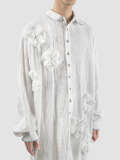 Flowery white long-sleeved pleated shirt