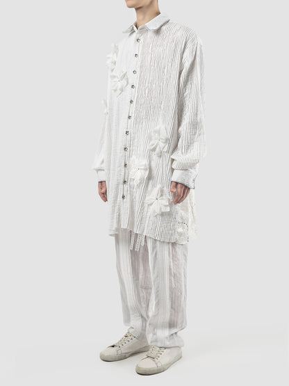 Flowery white long-sleeved pleated shirt